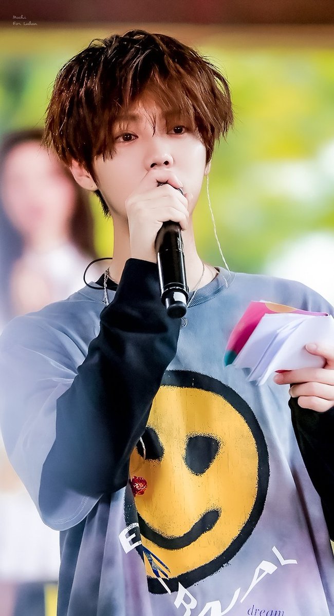 Mochi 'ㅅ' (@b19900420) on Twitter photo 