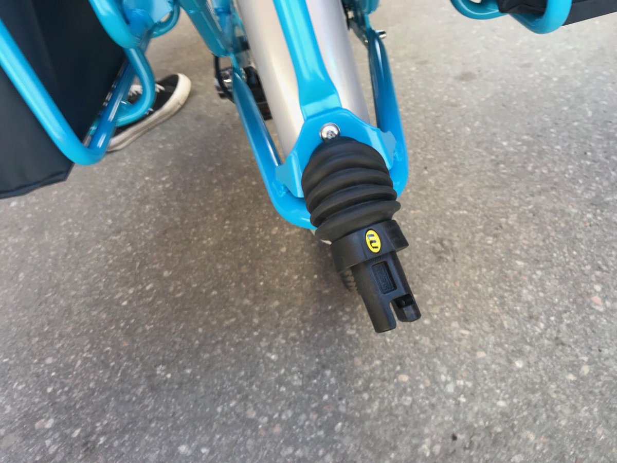 Vi fick syn på <a href="/PostNordSverige/">PostNord Sverige</a>  senaste lastcykel från Monark för postbefodran. Shimano mittmotor, släpkoppning mm. 
#cargobike #bakfiets #bicidecarga #velocargo   #tavarapyörä #ladcykel  #fossilfrittsverige #mobilist #fossilfrifärdplan #klimat2030
#cyclelogistics #logistics
