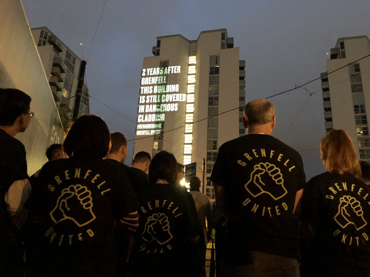 A year since <a href="/GrenfellUnited/">Grenfell United</a> shone this message onto our building.. 0000s of people are still living in unsafe homes with huge financial burdens being placed upon them in order to make their homes safe <a href="/RobertJenrick/">Robert Jenrick</a> <a href="/MENnewsdesk/">Manchester News MEN</a> #wegotosleepwithabagpacked
#EndOurCladdingScandal