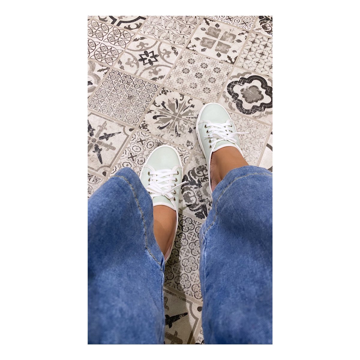 Faii_JYH's tweet photo. Keep life simple (: #keepofficial #keepsneaker https://t.co/Ide8gAAqx0
