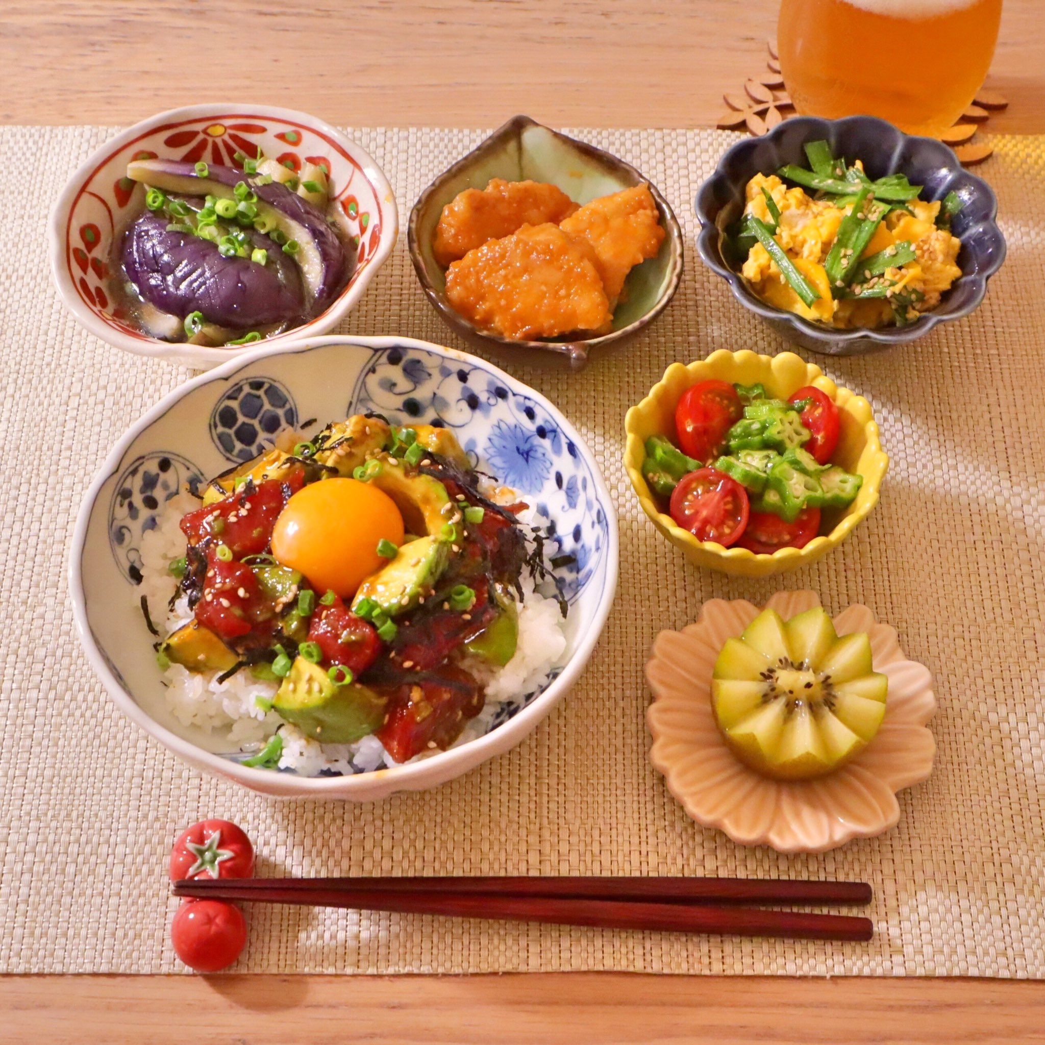 Mariko マグロとアボカドのポキ丼作りました 副菜は作り置きです T Co Dhcg2l8bw4 Twitter