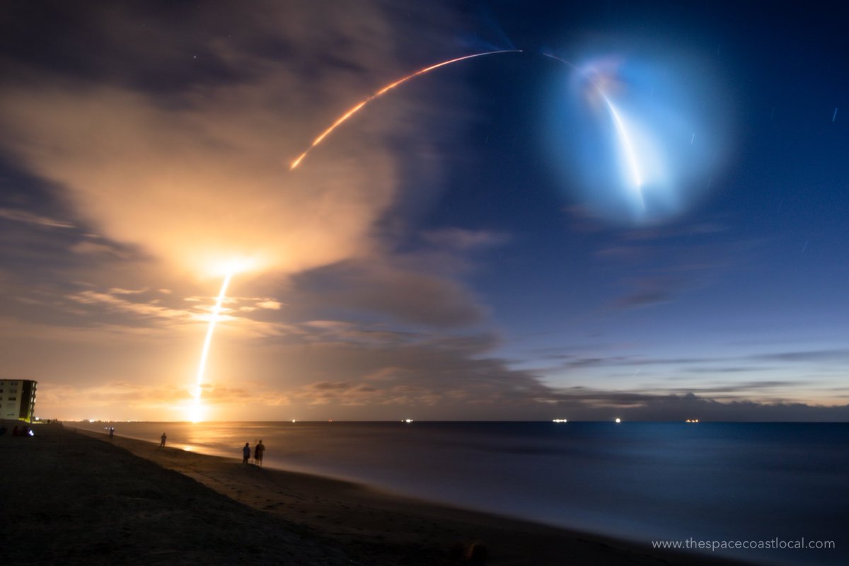 SpaceCoastChron's tweet photo. An epic display on Florida’s Space Coast this morning! 
@SpaceX #falcon9 #starlink @planetlabs @elonmusk https://t.co/INn4qGDY4N