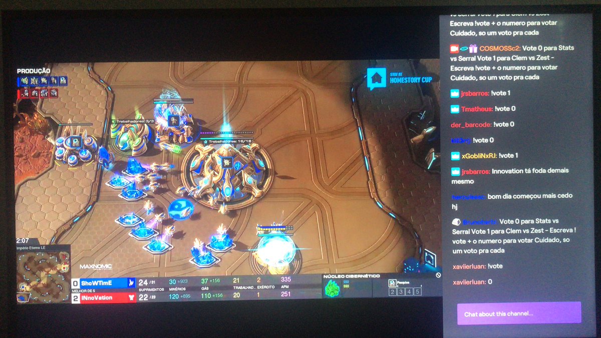 JulianoRafael12's tweet photo. Assistindo SC2 com narração de @CosmosSc2 . Não sou alemão mas to torcendo por showtime . Porém tá difícil pq innovation tá jogando demais. https://t.co/iqvc9K4Ohc
