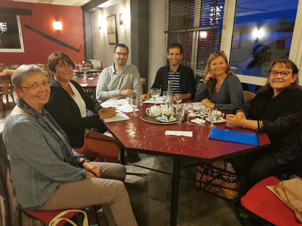 LeRheuNC's tweet photo. Nous invitons les habitants qui le peuvent à leur rendre visite en respectant les gestes barrières.

👉 Une façon utile et bien agréable d'encourager le commerce local !

Merci à #LOrigan🍕 pour leur accueil et les photos 🙂 [2/2]

 #LeRheuNC #2ndTourMunicipales2020 #alainlhostis https://t.co/627FAsqsMd
