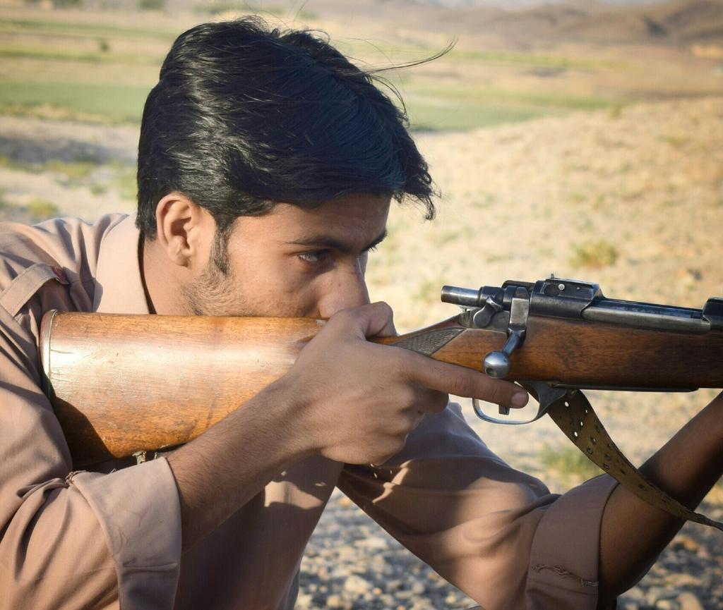 Atta_Baloch_'s tweet photo. When i look back on my life,
I see pain, mistake and headache.

When i look in the mirror,
I see strength, learned lessons and pride in myself.
#some old pictures https://t.co/d6p9piEvMA
