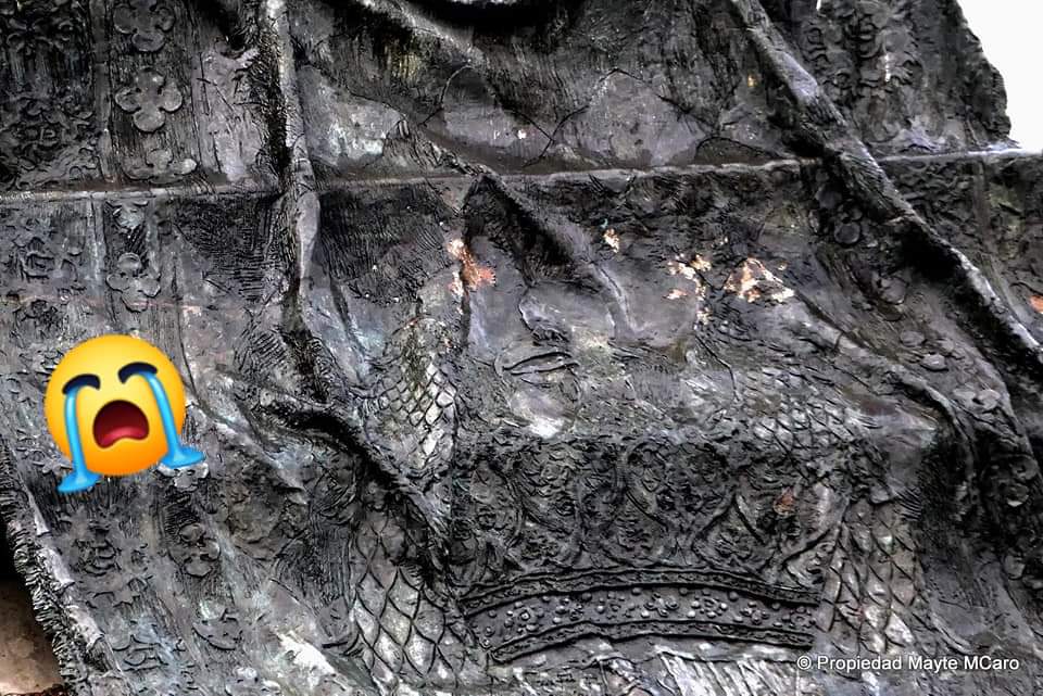 .Buenas tardes, a quien corresponda, que yo me hago un lío😂, a ver si desde <a href="/aytogr/">Ayuntamiento de Granada</a> <a href="/Emasagra/">Emasagra</a> le dan un repaso a la #FuentedeIsabellaCatólica, realizada por #MarianoBenlliureyGil en 1892, que no sé si son cagadas de palomas o está oxidada y podemos perder el monumento 😭😭