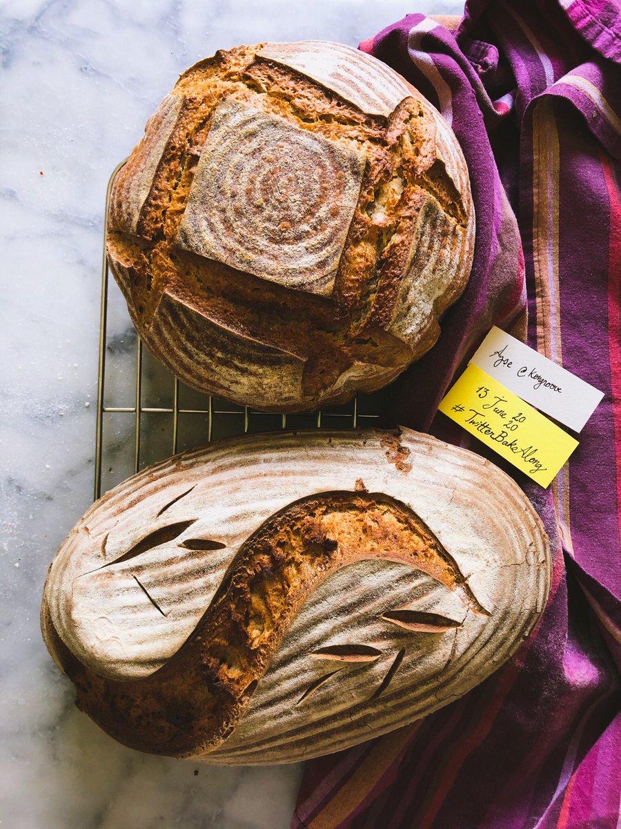kongroove's tweet photo. Great weekend begins with great #sourdough. This week for #TwitterBakeAlong I baked delicious batch of experimental sourdough. Developed a unique flavour by slowly fermenting the rye starter over a week in the fridge #experimentalkitchen #foodnerd #slowfood https://t.co/7EKmmZqV0s