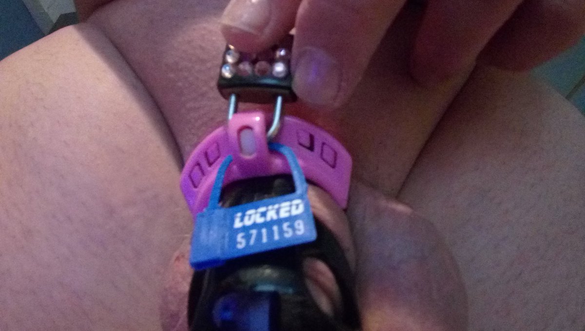 rotterdamsebeer's tweet photo. Locked and sealed.. Number 571159
I worship and am proud of the keyholder @Herrin__C.
Cage the #vicemini by @lockedinlust https://t.co/0CCqpexNwa