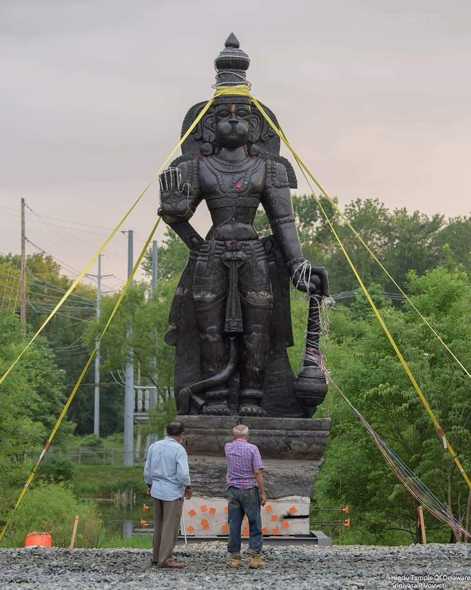 Momudin_Popuut's tweet photo. Largest Statue Of Hindu God Hanuman Installed in a Temple in Delaware, USA. https://t.co/Q5PDqzJWwG