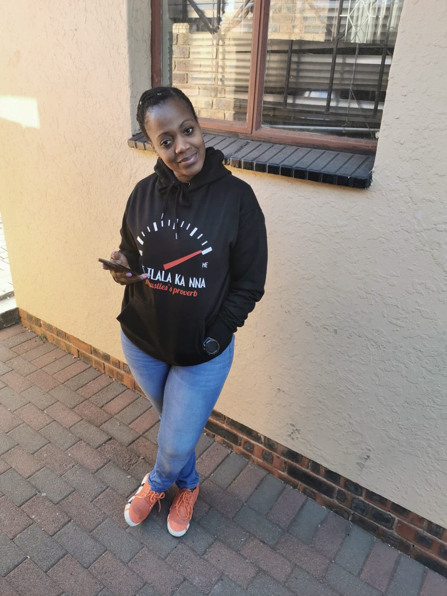 Tshepi_tee's tweet photo. Ketlala Ka Nna is a brand that represents hustlers...

We courier anywhere is SA🚚.
Remind winter how awesome you are with our winter collection
📞WhatsApp line:082 624 7545

#NatashaThahane https://t.co/XYzTZaWPY3
