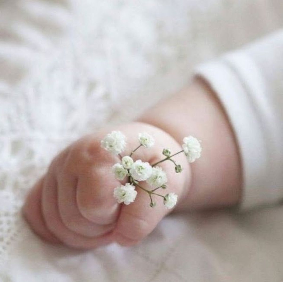 إصنع مع الغير ماتود أن يعود إليك.