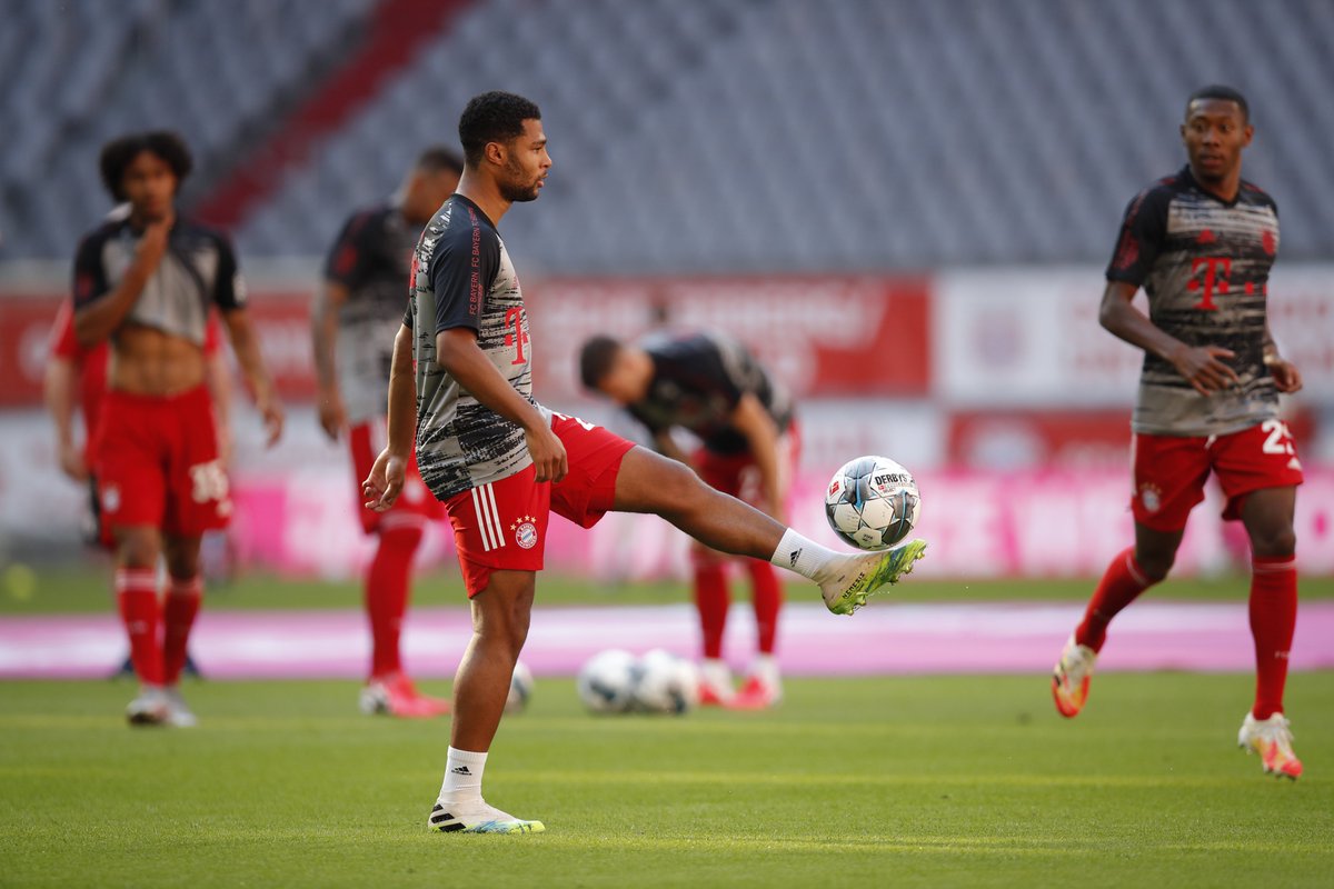 FCBayern's tweet photo. 🔜 #FCBBMG https://t.co/B9FFatjesU