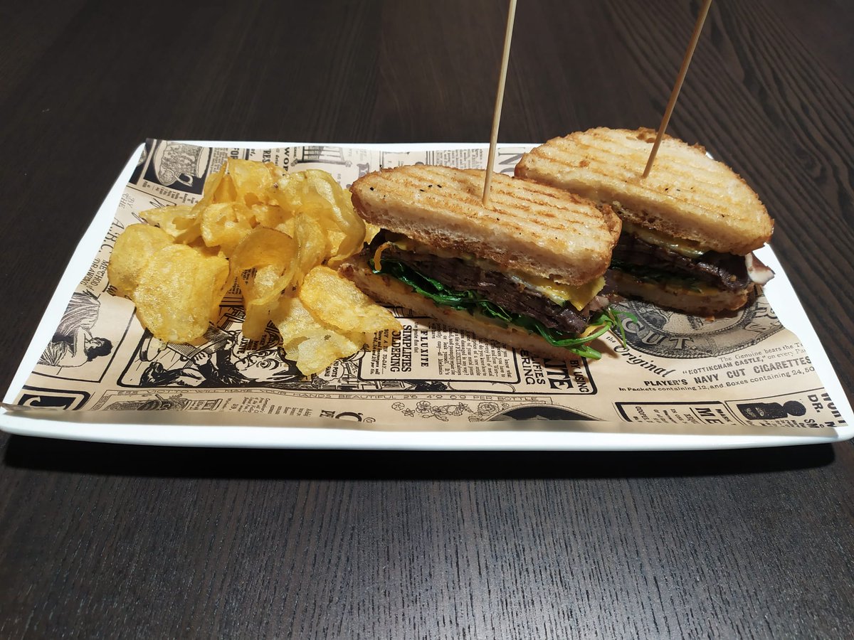 MononokeCafé tweet media