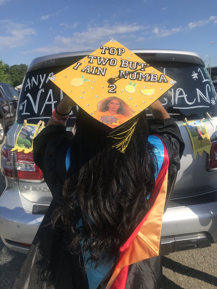 _nyrellaaa's tweet photo. degree &amp; diploma, summa cum laude &amp; valedictorian, 4.5 gpa, &amp; full ride to william&amp;mary. beyond proud of me and my hard work has definitely paid off, thank you for the support “this is only the beginning to something amazing” 💕💕💕💕💕 https://t.co/q4qnL4J5TZ