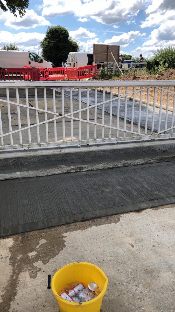 16mtrs concrete in time for beers for boys #hotwork