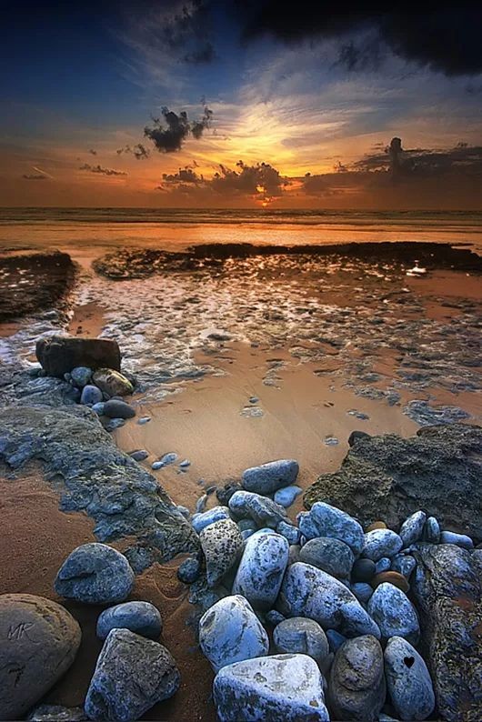 TLo02's tweet photo. The hunger for love is much more difficult to remove than the hunger for bread.
#MotherTeresa
#love #difficult #bread #more
#Wisdom #thinkofday #quotesoftheday #photography #photooftheday #colorfulart #ColorsOfTheWind #sunrise #sunshine
#skycolors #muchlife
#HappySaturday🌞🔥 https://t.co/iV1bZlsLHJ