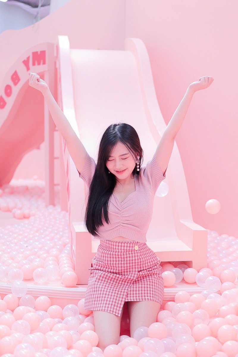 adearabitty's tweet photo. บ้านบอลลลลล เข้าไปแล้วรู้สึกว่าจะเดินแต่ก้าวยากมาก5555555 https://t.co/722gVv2eGs