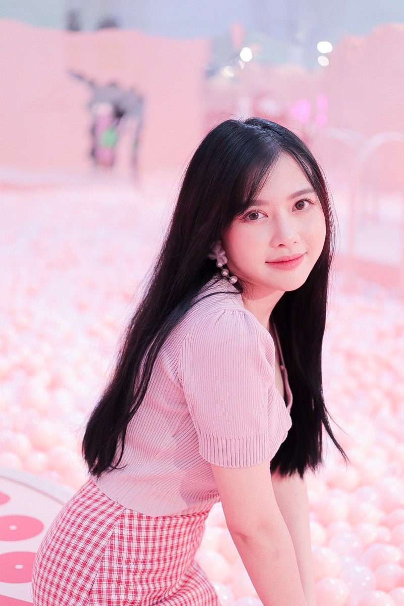 adearabitty's tweet photo. บ้านบอลลลลล เข้าไปแล้วรู้สึกว่าจะเดินแต่ก้าวยากมาก5555555 https://t.co/722gVv2eGs