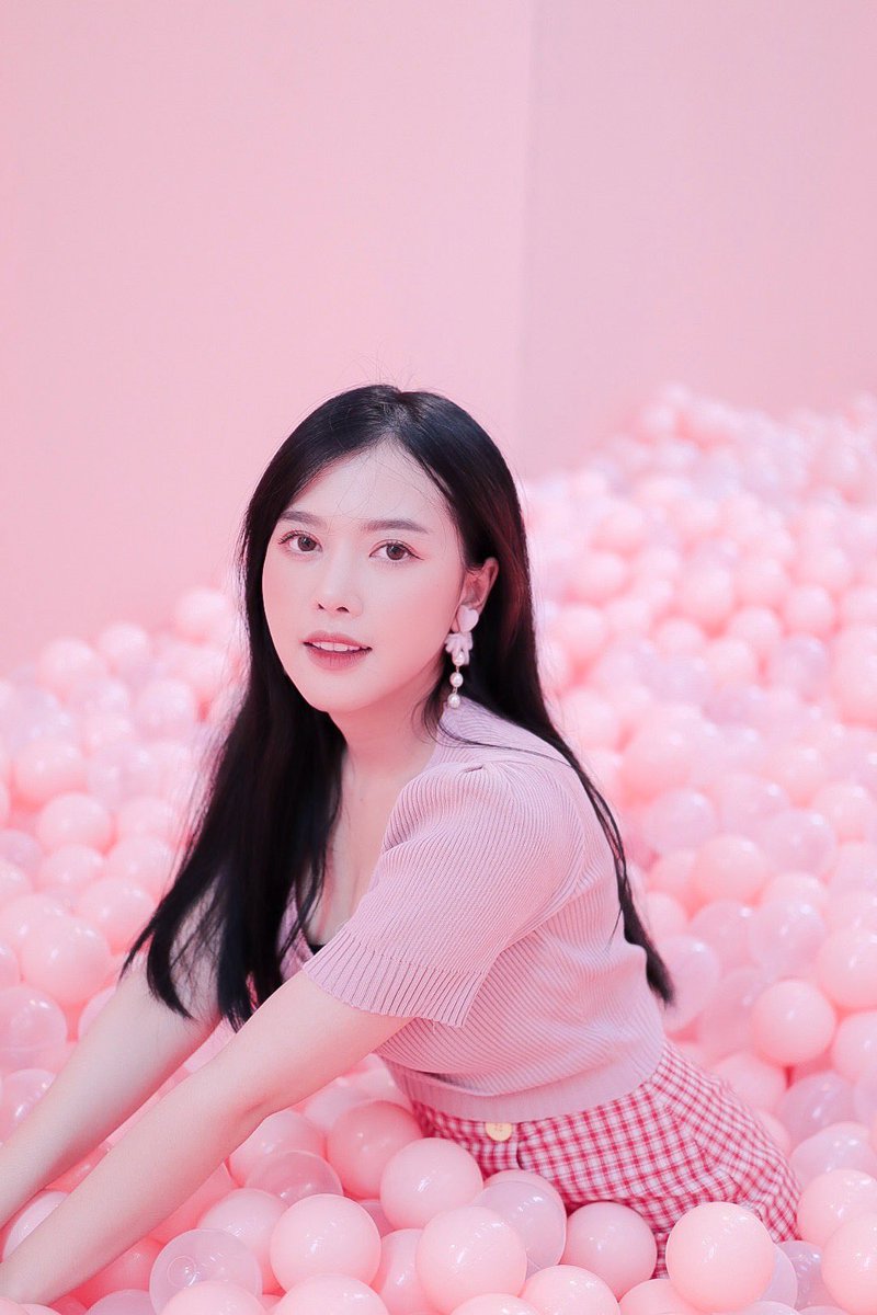 adearabitty's tweet photo. บ้านบอลลลลล เข้าไปแล้วรู้สึกว่าจะเดินแต่ก้าวยากมาก5555555 https://t.co/722gVv2eGs