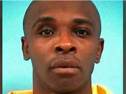 rochelleriley's tweet photo. #WillieNash, a Miss. dad of three, was sentenced to 12 years in prison for having a cell phone in jail. Yes, it was because he is black. Please help demand that Mr. Nash be released! And @realDonaldTrump, here's a black person you can help.
https://t.co/QD7uuS0zmL
#FreeWillieNash https://t.co/QMINrR0o9P