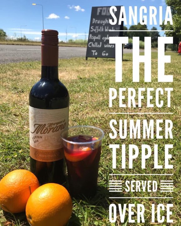 🍷 🌟 S U M M E R   S A N G R I A 🍷 🌟 

Now being served TO GO
Topped with ice £6.50
Great for a summer day refresher