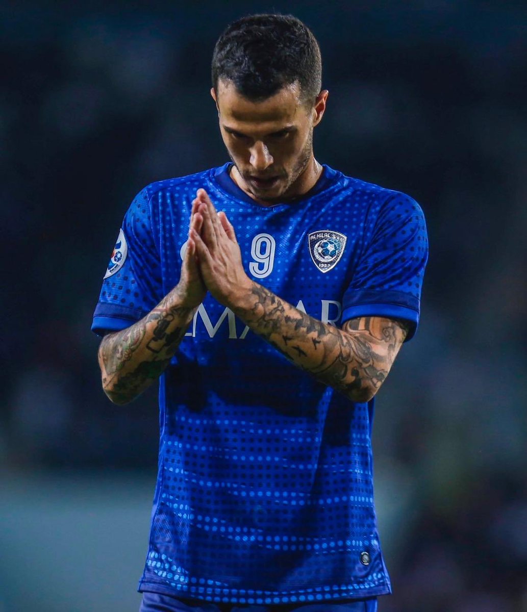 ALHILAL_60's tweet image. - 📊| في بطولة الدوري هذا الموسم :

• 🇮🇹 - #جوفينكو | 19 مُباراة 
- صنع 7 أهداف
- صنع (41) فرصة 
——————————
• 🇧🇷 #ادواردو | 19 مُباراة 
- لم يصنع أي هدف 
- صنع (22) فرصة 

#الهلال