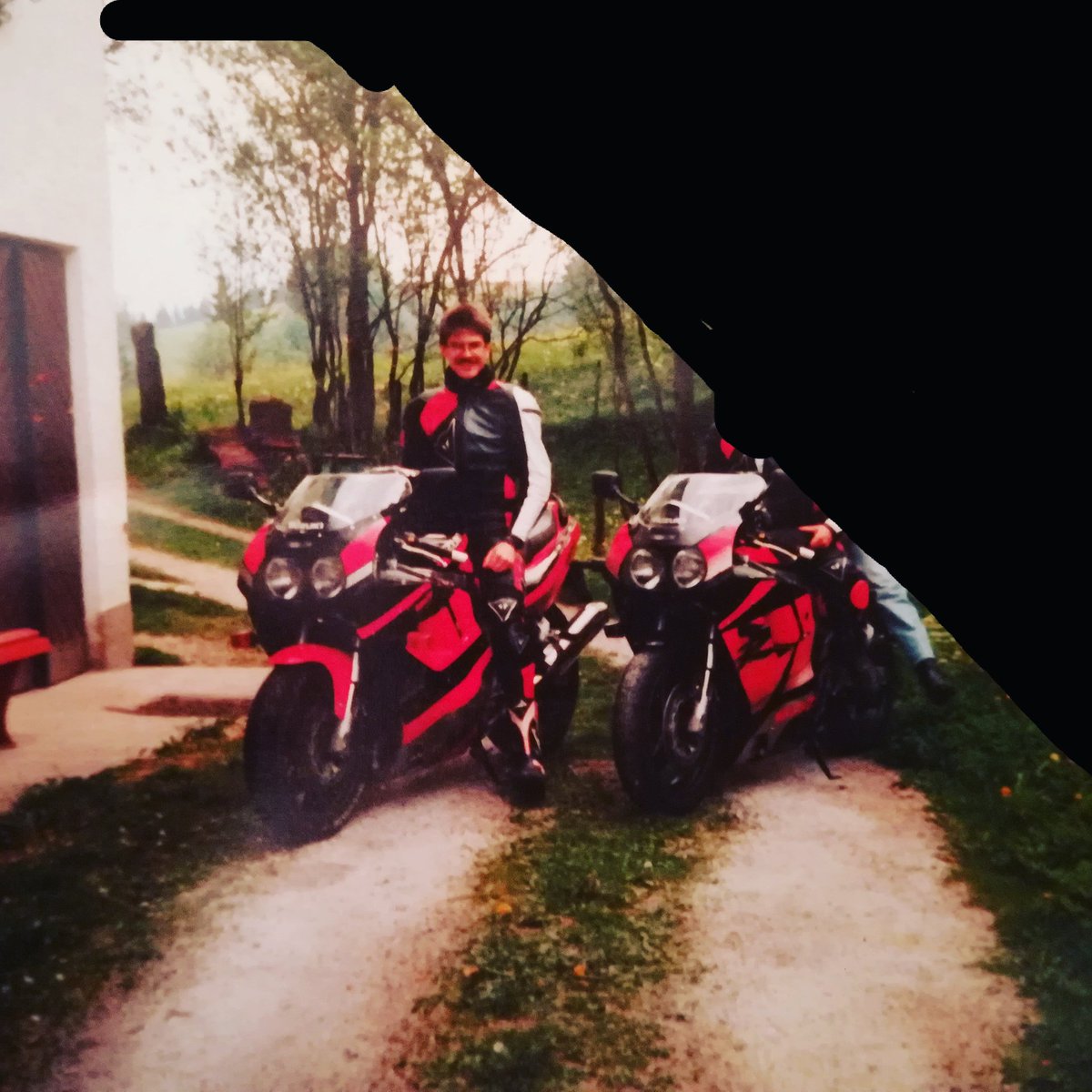 JuergenEinfach's tweet image. #GSXR1100 #2FAST4U #YOUNGANDWILD