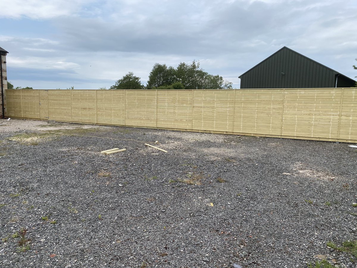 pdgstonecraft's tweet photo. Worked hard this week to get done, only to be rained off Friday, back in early this morning to spray off & finish. Lovely job. @RomanStoneco #screenfence #bespokework #NorthWest #fencing https://t.co/LyBjqNCO32