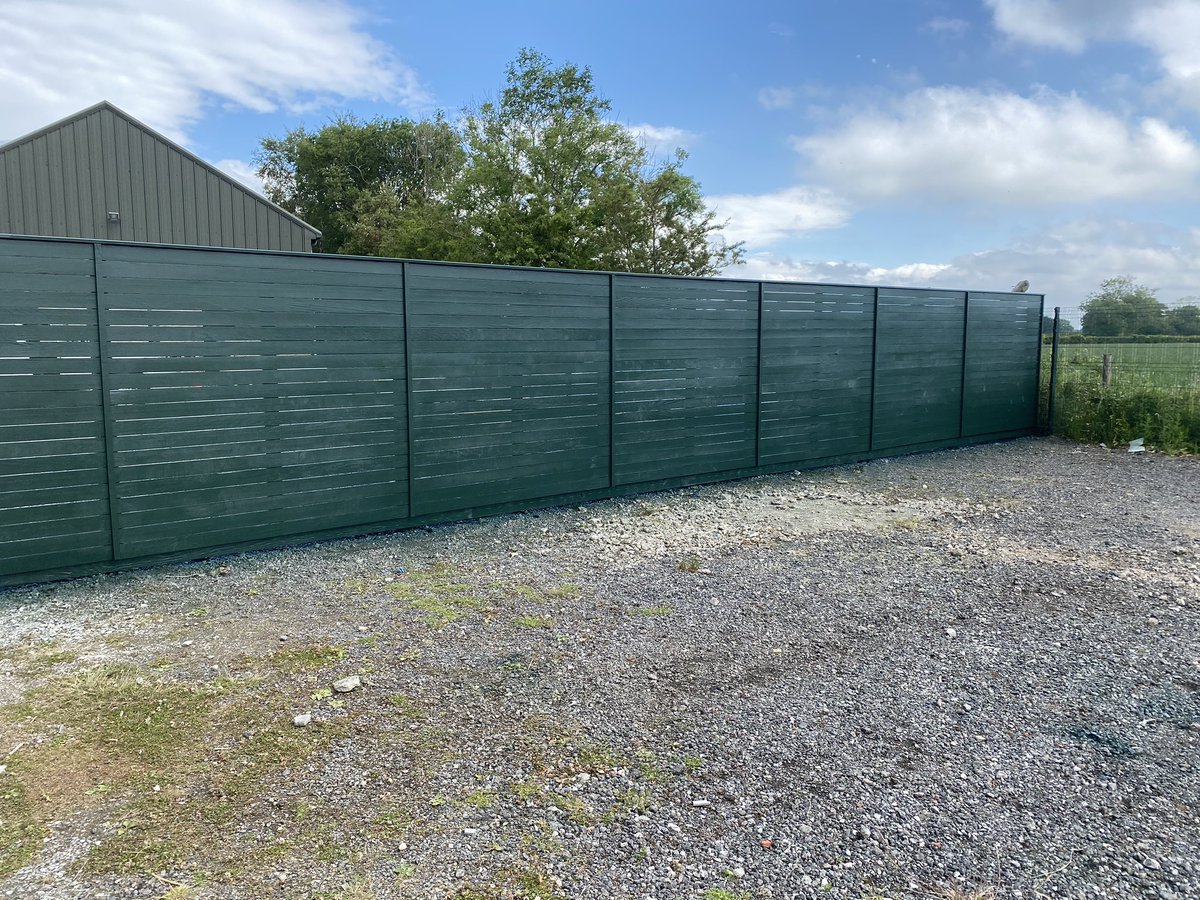 pdgstonecraft's tweet photo. Worked hard this week to get done, only to be rained off Friday, back in early this morning to spray off & finish. Lovely job. @RomanStoneco #screenfence #bespokework #NorthWest #fencing https://t.co/LyBjqNCO32