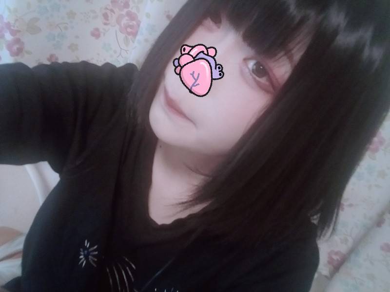 ありさarisa ねぇ固定しようとしたら間違えて消しちゃったwww どうしても地雷メイクやりたくて深夜にやってたの 地雷 メイク メイク 病みかわいい 自撮り 雰囲気