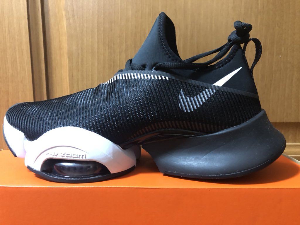 O Xrhsths 柳谷 登志雄 Sto Twitter Nike Air Zoom Superrep ズーム スーパーレップ アルファフライと同じエアポッドと厚底だけど マラソンシューズではなくトレーニングシューズ エアポッドの反発が実際どれくらいかを知るために購入してみた ミッドソールは