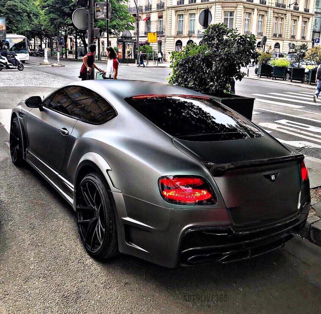 michele69028102's tweet photo. bentley continental gt https://t.co/WYVL7joAQi