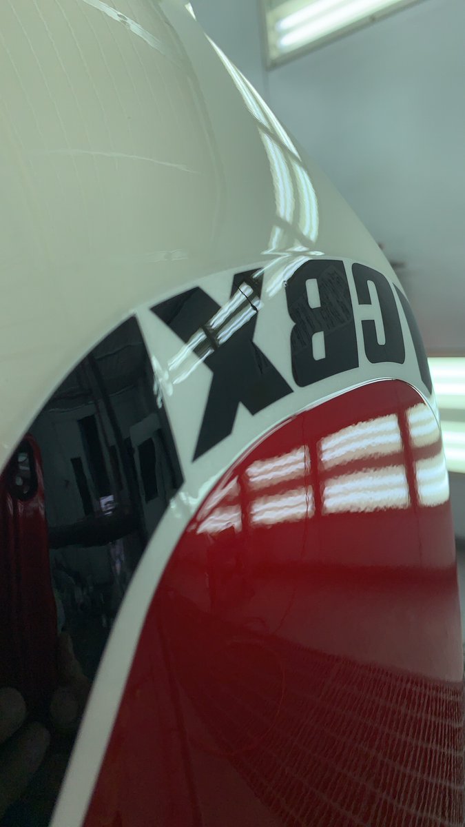builder_Minami_'s tweet photo. 愛知から御依頼頂いたP様のCBXの装着画像頂戴しました😊 ナイスな画像・御依頼ありがとうございました🙇🏻♀️ 作業過程等はホームページのブログに近々アップしますw #cbx #絶版車 #Honda #bluebeardcustomstudio #ブルービアードカスタムスタジオ #茨城 https://t.co/xapff6eZMH