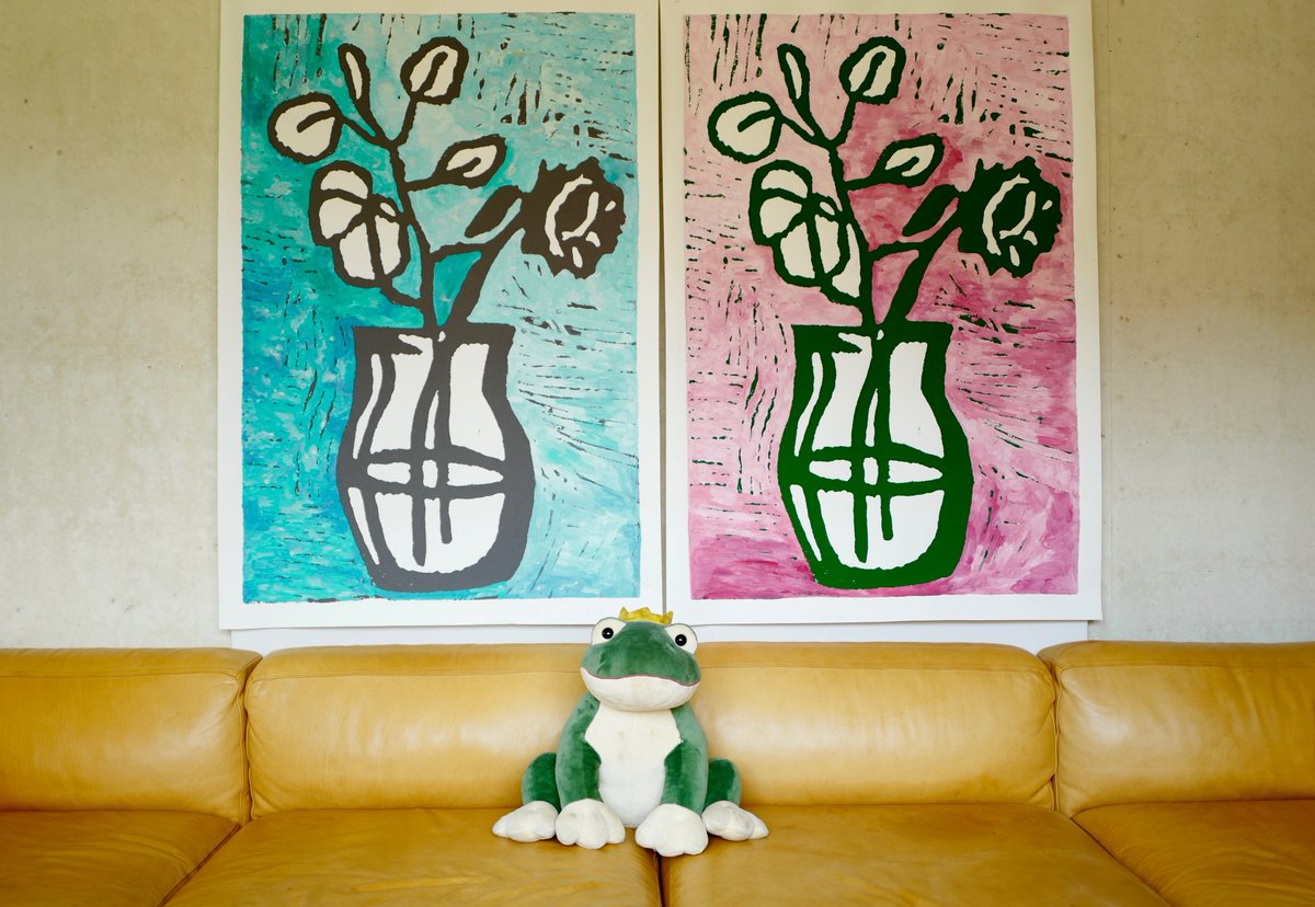 Dedichen10's tweet photo. "Kiss the Frog"
Large size linocuts, painted with tempera. https://t.co/wQ1EVMSOds