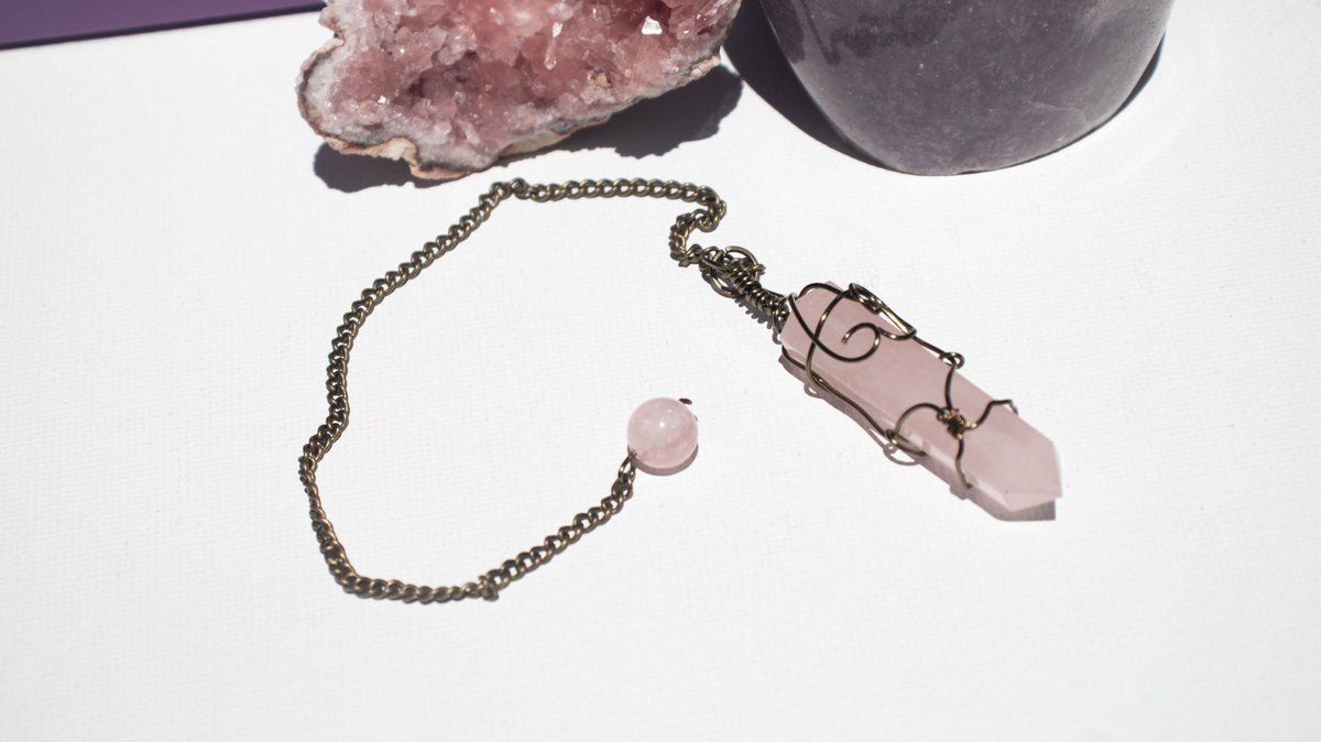 goodwitchorgnls's tweet photo. Seek the truth 💕 I have one pendulum left on my site! Check her out at the link below! https://t.co/QhKoRim0ow