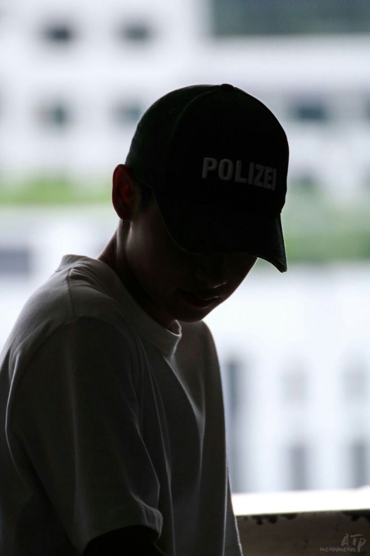 even his silhouette looks handsome—  #gunatthaphan