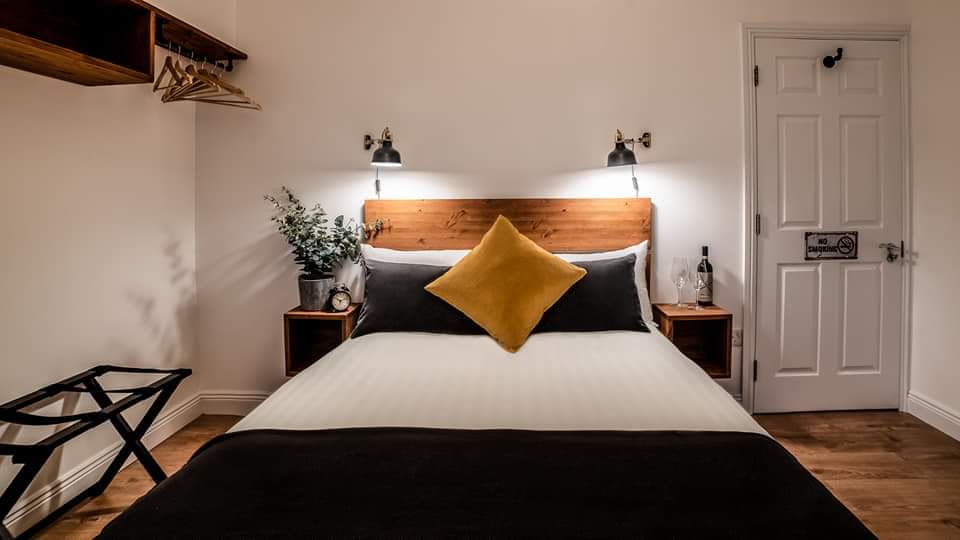 blackcatgalway's tweet image. Newly refurbished and super cosy! BlackCat rooms are ready to welcome our first guests!!

#blackcatgalway #visitgalway #salthill #Galway #Staycation2020 #wildatlanticway #blackcatrooms #StayLocal #galwayhotels #placestostaygalway