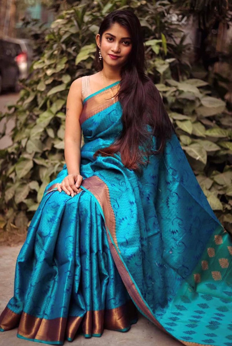 ruvvystore's tweet photo. Trendy Kora Muslin #Sarees from BVR Handlooms🌟
Shop Now on Ruvvy and Use Code RUVVY20 at checkout for additional discounts😍
Cream Saree: https://t.co/oDFr6FkC33
Blue Saree: https://t.co/vNHLuy94DI
#Ruvvy #Livevideoshopping #Handloomsarees #Muslinsarees #sari #Fancysarees https://t.co/YotZpVwJNq