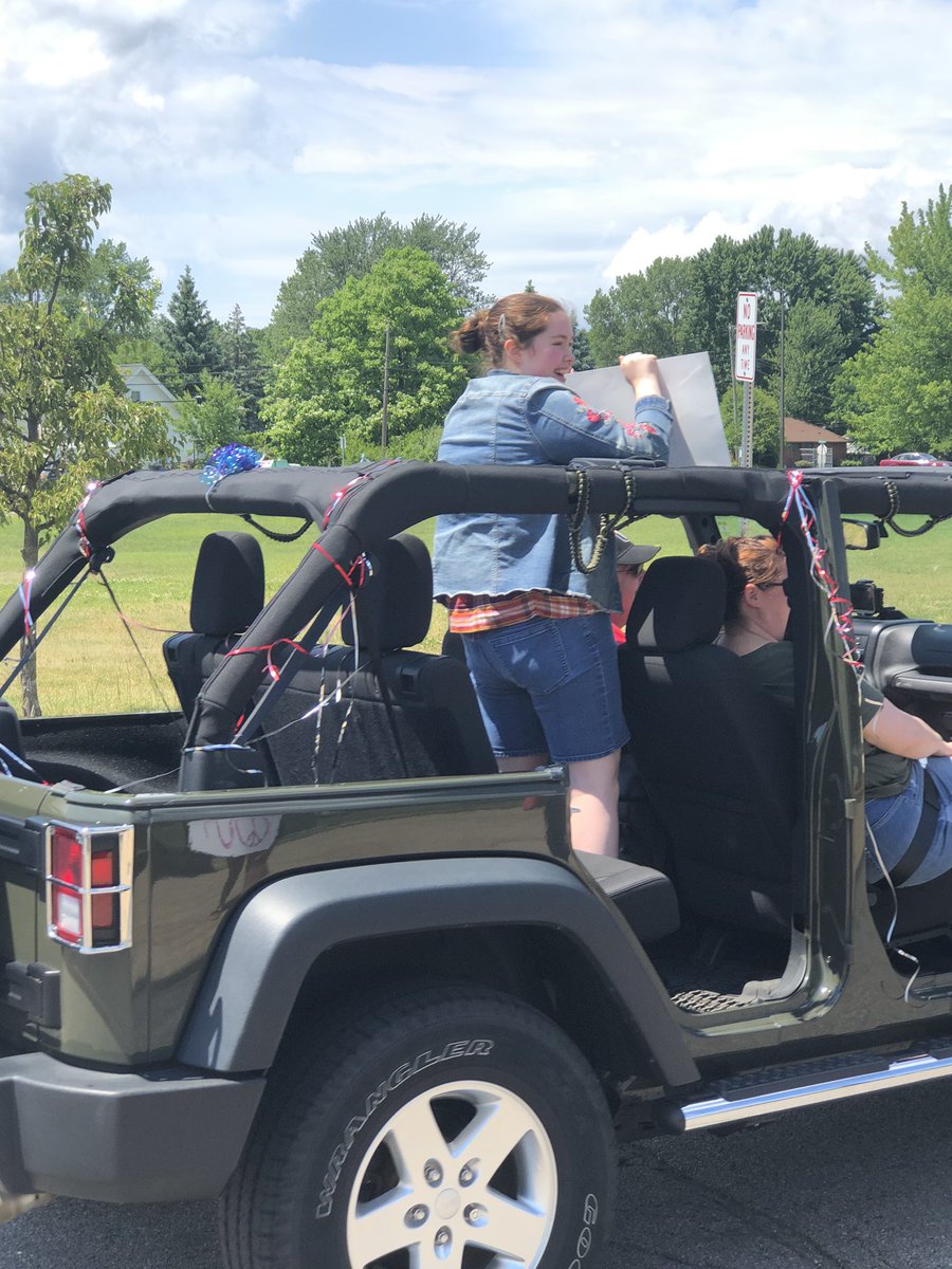 erineaton33's tweet photo. Wrapped up the school year yesterday by sending over 700 6th graders off to middle school! So happy I’ll be keeping some as 7th graders in the fall. #AMSEagles @mslisasheppard @Mr_Smith2345 @WWCSD @AUEEagles #WWCStrong https://t.co/SKYcDG6w4M