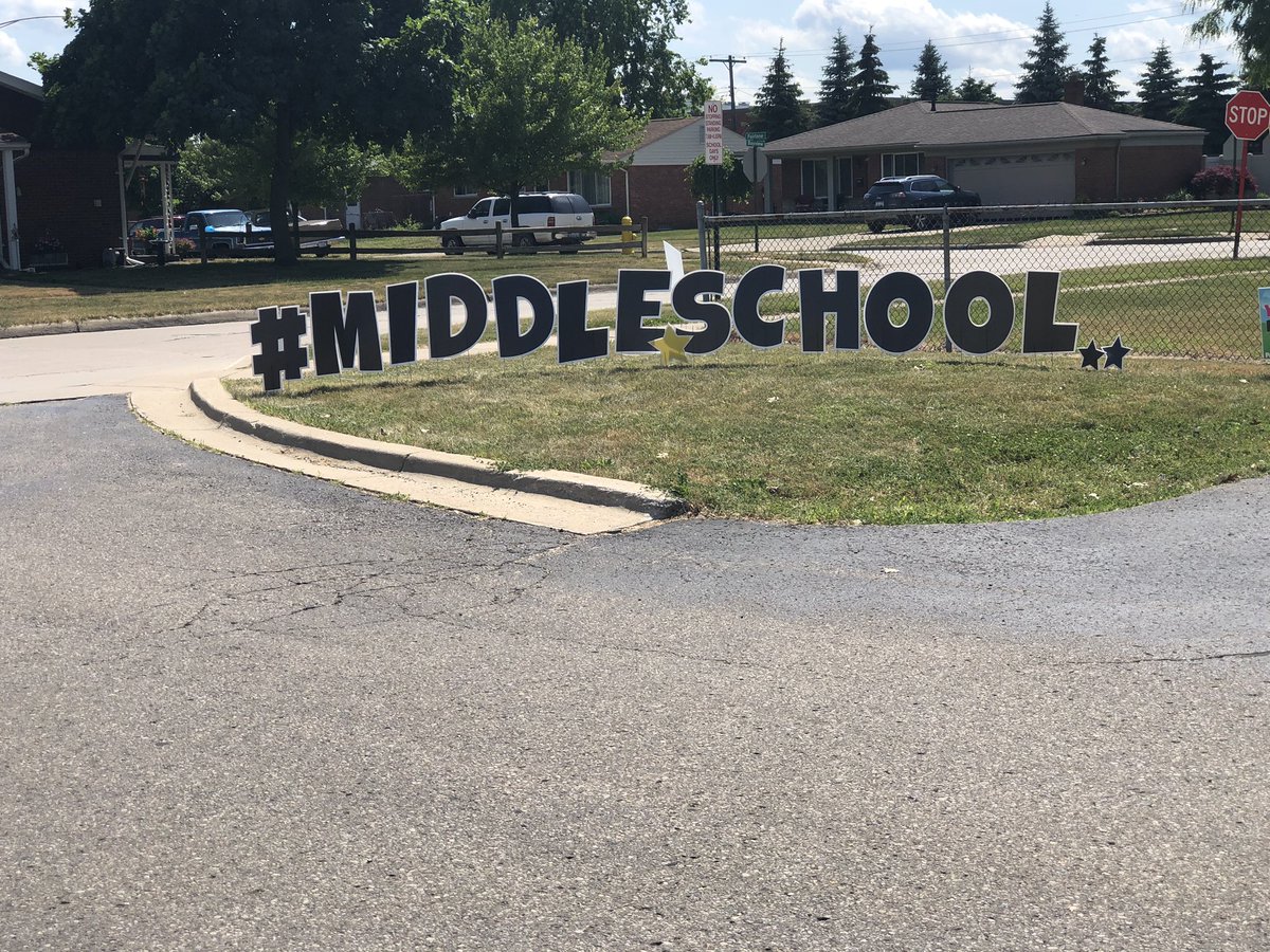 erineaton33's tweet photo. Wrapped up the school year yesterday by sending over 700 6th graders off to middle school! So happy I’ll be keeping some as 7th graders in the fall. #AMSEagles @mslisasheppard @Mr_Smith2345 @WWCSD @AUEEagles #WWCStrong https://t.co/SKYcDG6w4M