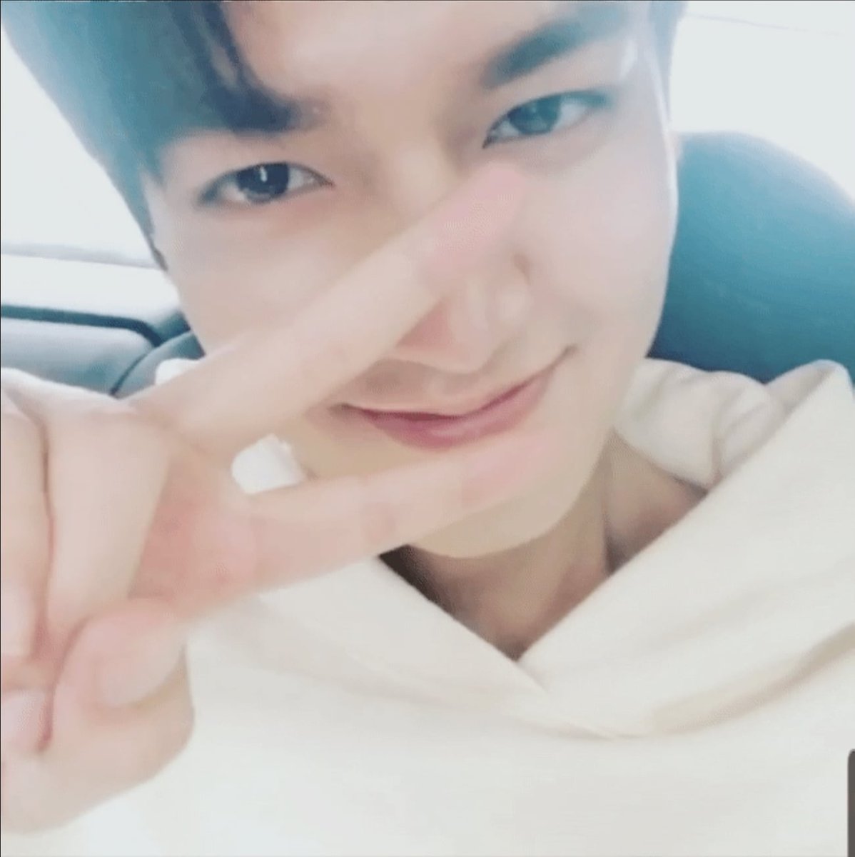 thanks870622's tweet photo. #THANKU_LEEMINHO
#굿바이이곤_어게인이민호

이제 또 얼마나 멋진 모습으로 돌아올지 
지치지 않고 기다리고 있을게
너무 늦지 않게 돌아와줘 https://t.co/Fwx1brI2pb