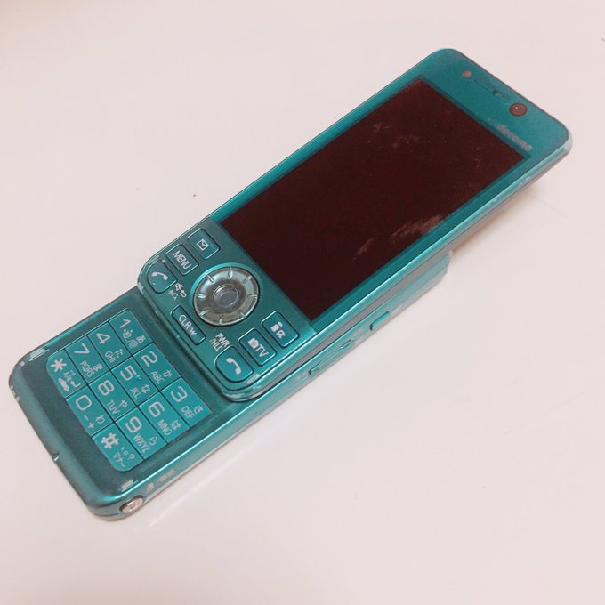 ガラケーのTwitterイラスト検索結果(古い順)。