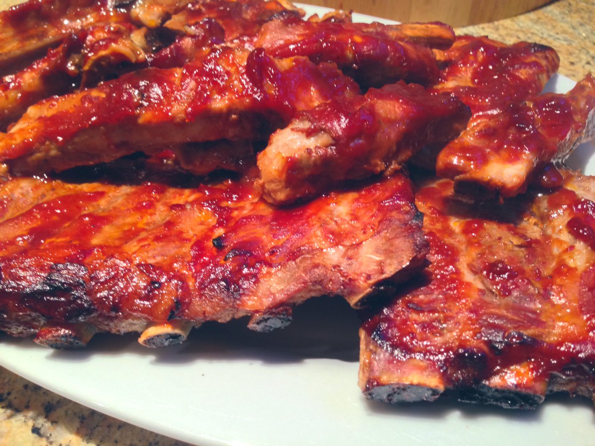 Averyslondon's tweet photo. #Irresistible Slow Cooked #FallOftheBone Spicy Marinated #Pork #Ribs @TheCat_Max @Averyslondon https://t.co/D3xNM42gnz