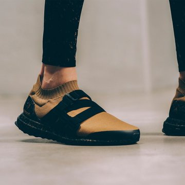 BOOSTLINKS's tweet photo. Ad: LIVE via adidas US
HYKE  x adidas Ultra Boost AH-001

Black:https://t.co/8IwDLCTye5
White:https://t.co/zz9S9AnHWa
Tarnish:https://t.co/g809L4DKOd https://t.co/HGDOSJIvMv