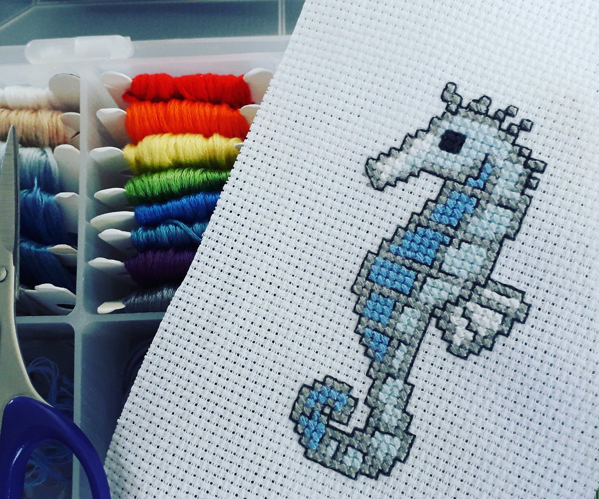 by_maxine's tweet photo. It's Seahorse Saturday! 😂😂😂
I may stitch a rainbow one next.
#HandcraftedByMaxineB #ChooseHandcrafted #DMfororders #CardMaking #CardmakersofTwitter #Crossstitch #Seahorse https://t.co/5qYHJtBcnr