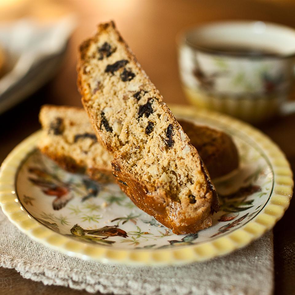 🍪 of the day | Cherry Almond Biscotti
Recipe▪allrecipes.com/recipe/230019/
 Usually served with dessert wine, this cherry almond biscotti is perfect with espresso or cappuccino...
#cookieoftheday #cookies #recipes #baking