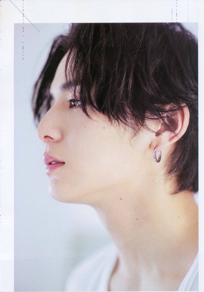 もも なんで美容垢ざわつかないの って毎度思う 生きる化粧水 Cv三宅パイセン こと美の最骨頂山田涼介先生