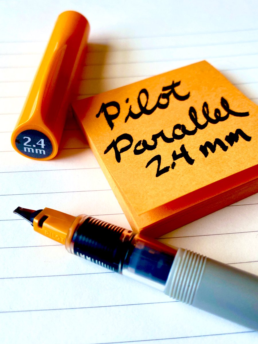 LifestyleSimpli's tweet image. My only Pilot #fountainpen. #PilotParallel #italic