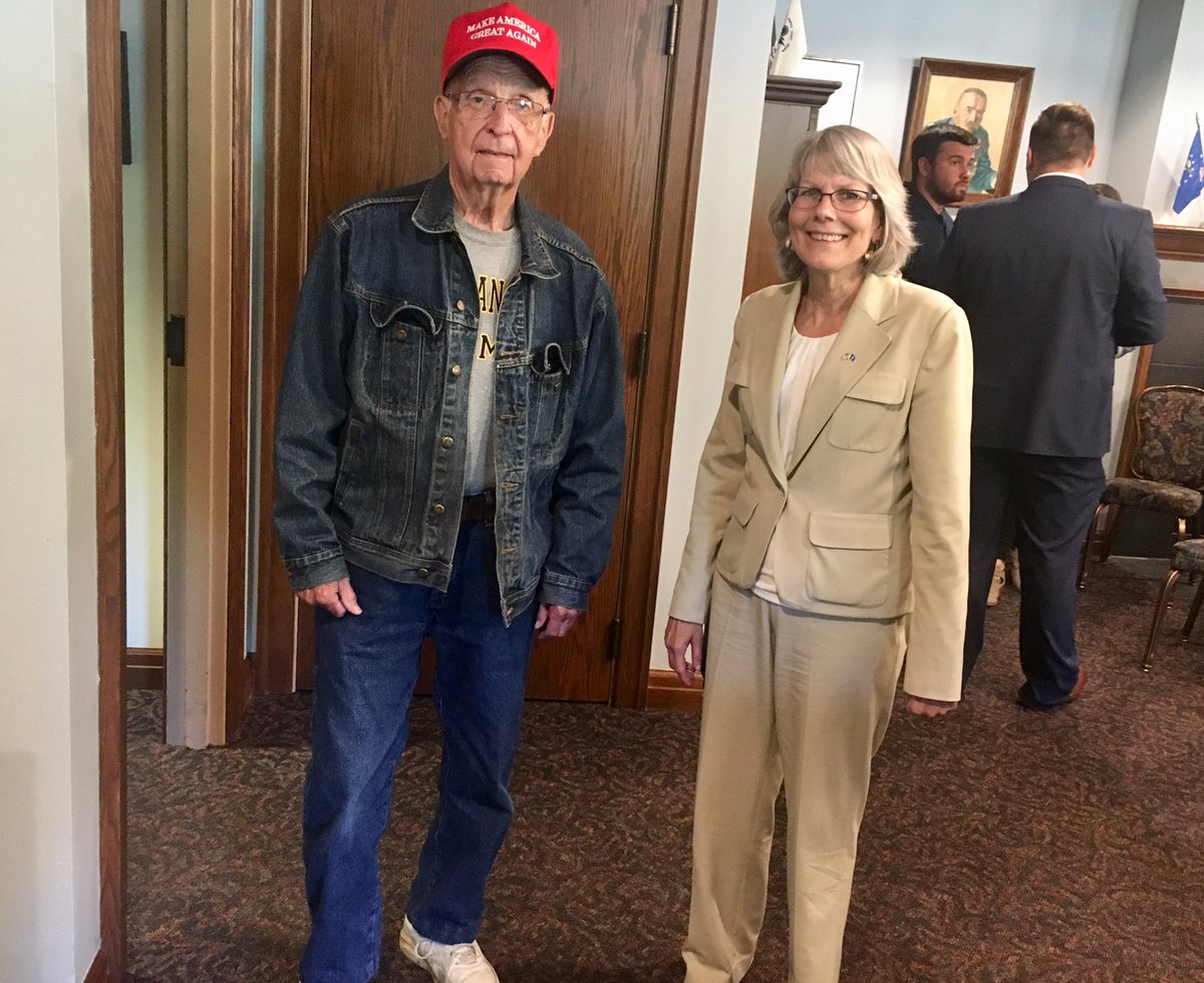 1stDistrictGOP's tweet image. Congratulations to 1st District Bovay Award winner Gene Hainaut! Announced by @KimATravis at the 1st District GOP Caucus today. #leanright @GOPKenosha @RepBryanSteil