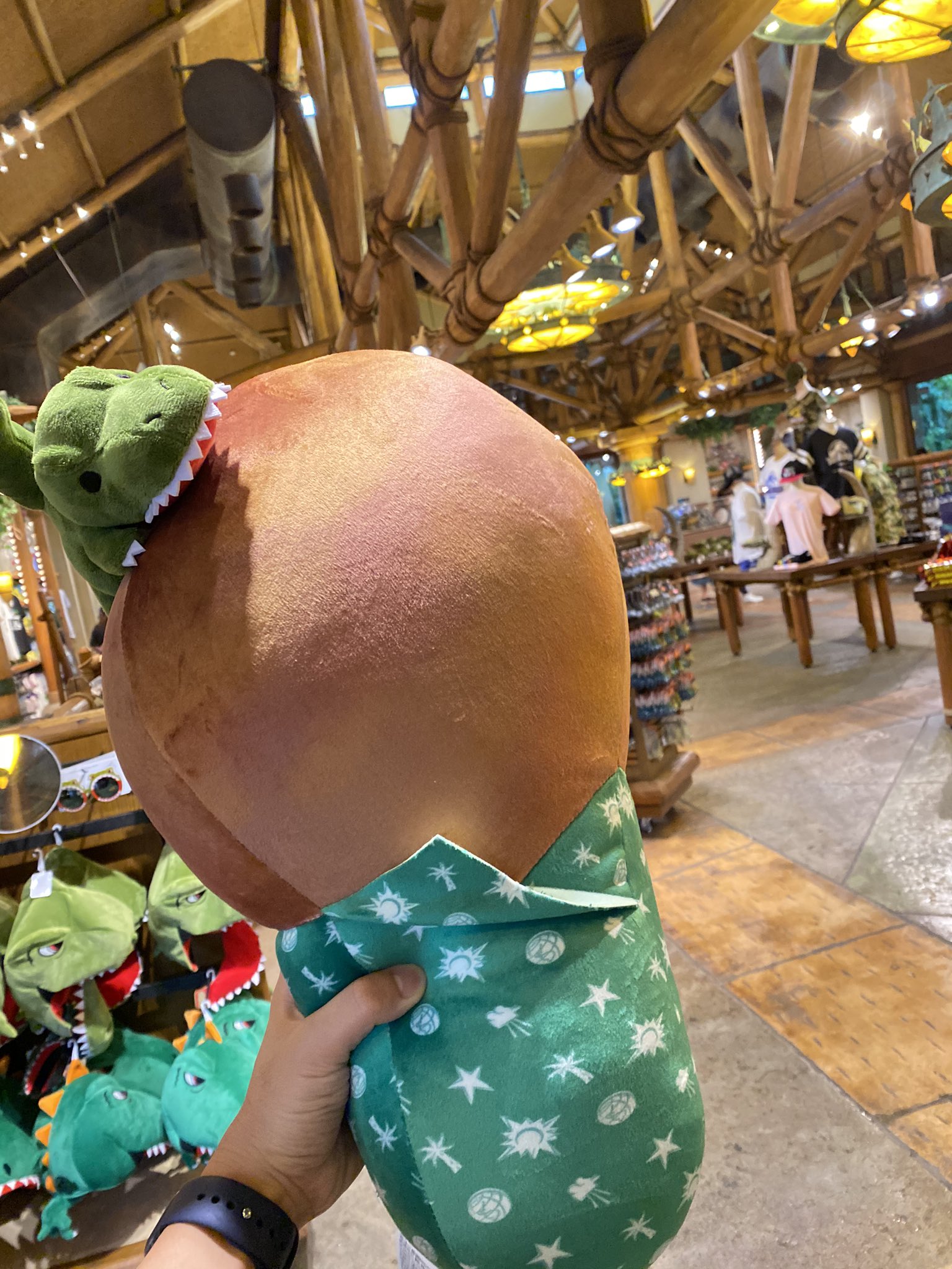 じょーたく 皆さんお待たせしました ついに ターキーレッグの クッションが でかい Usjファン T Co Hgbjuuj7ks Twitter